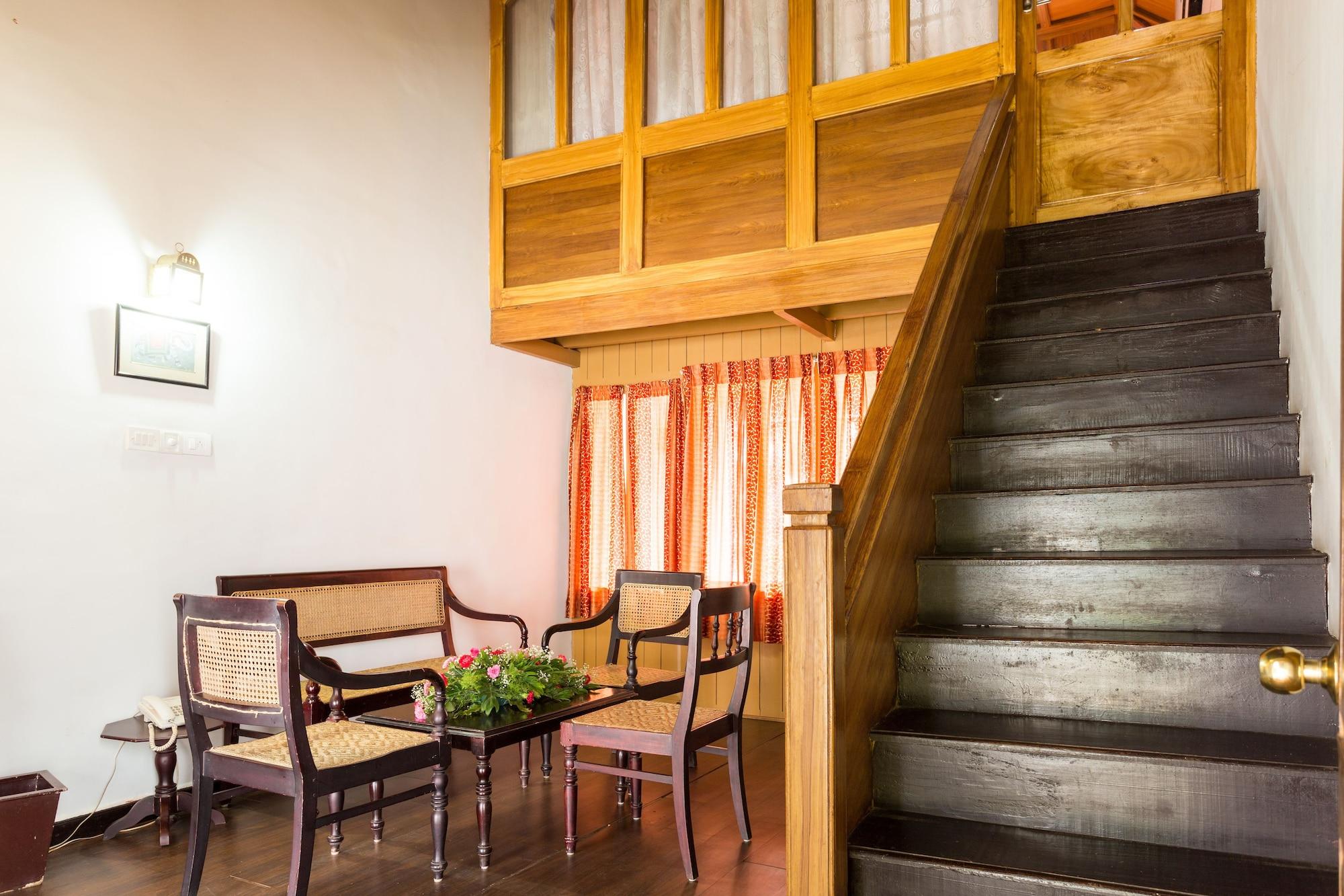 The Windsor Castle Hotel Kottayam Exterior photo